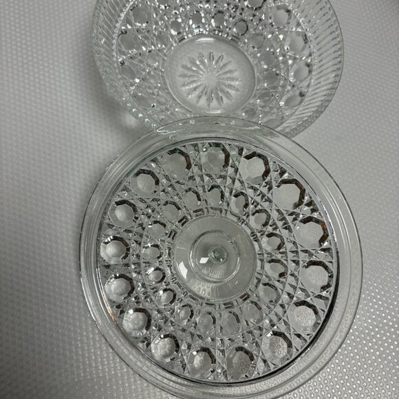 Indiana Glass Windsor Clear Glass 7-1/2" Bowl with Lid - Picture 5 of 5